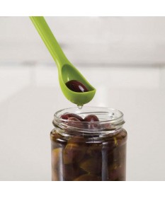 cucchiaio-per-olive-con-forchettina-joseph-joseph4