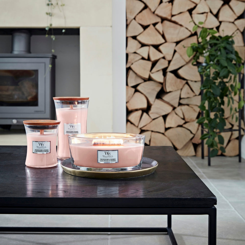 Candela Ellipse Hearthwick® Flame Pressed Blooms & Patchouli – WoodWick