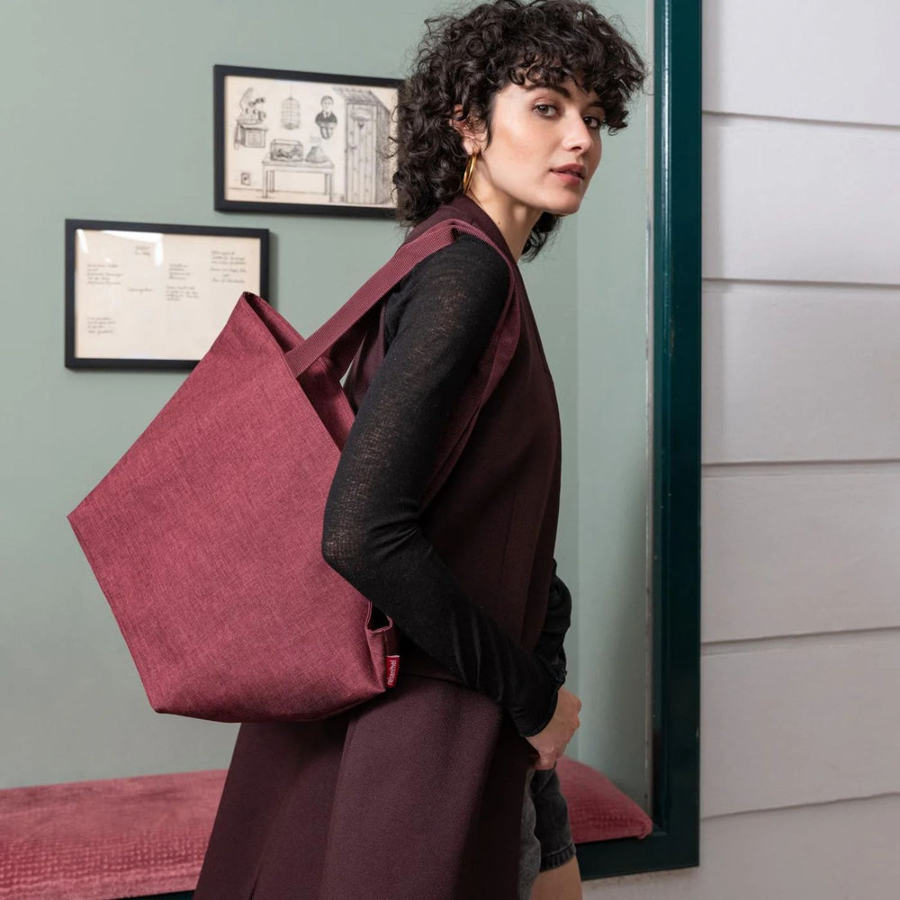 Shopper M Twist Maroon – Reisenthel