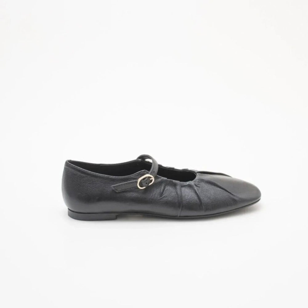 Ballerina in Pelle con Cinturino Nera – SKA Shoes
