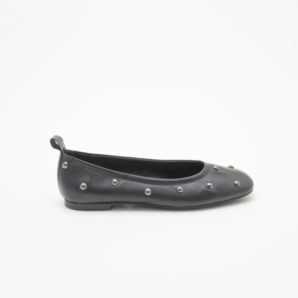 Ballerina in Pelle con Borchie Nera – SKA Shoes